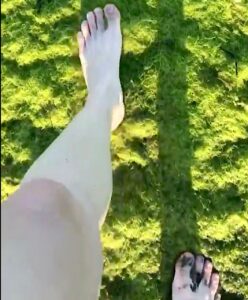 Ali Hoffmann Feet