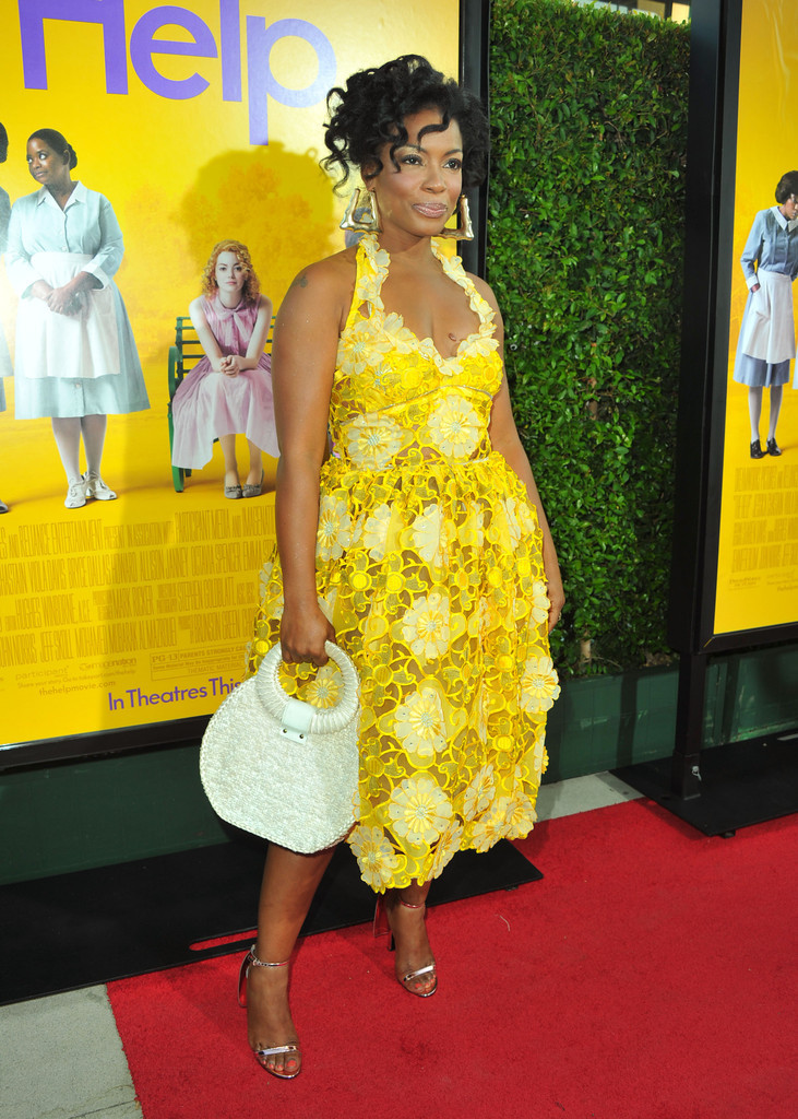 Aunjanue Ellis Feet