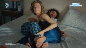 Burcu Biricik Feet