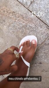 Camila Loures Feet