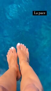 Caterina Balivo Feet