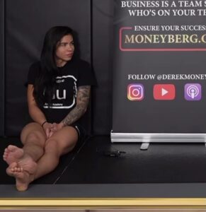 Claudia Gadelha Feet