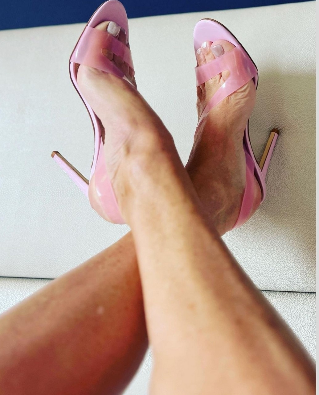 Debbe Dunning Feet