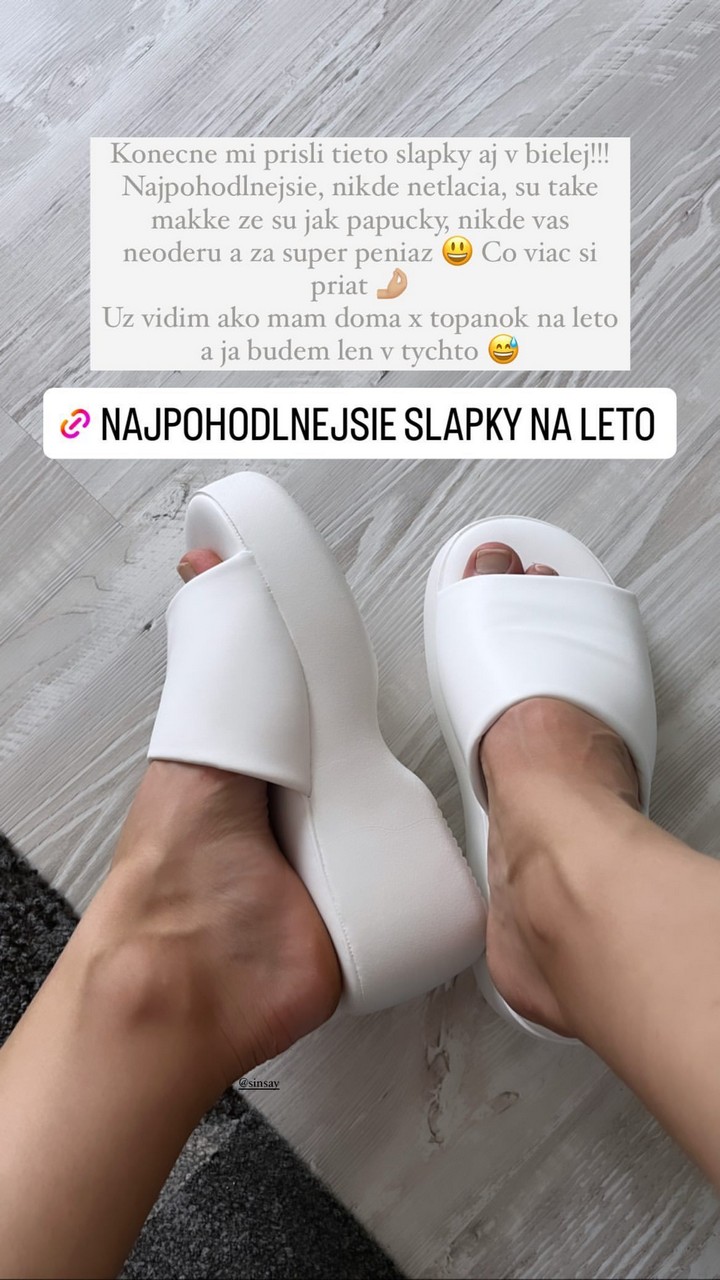 Dominika Star Feet