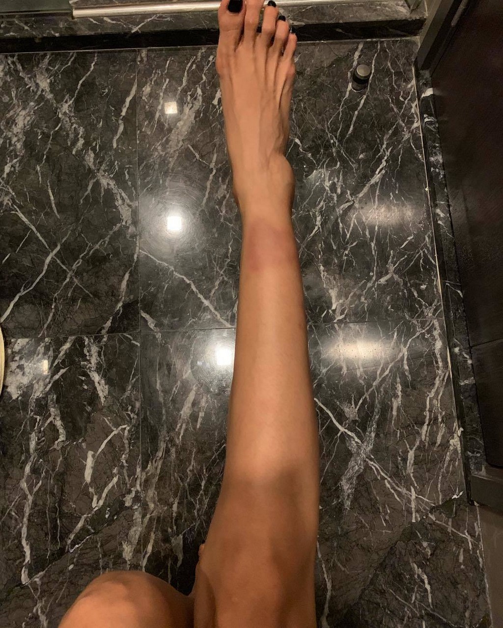 Eunni Cho Feet