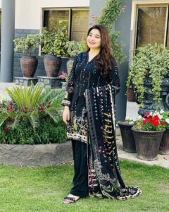 Gul Panra Feet