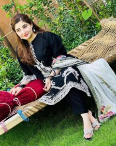 Gul Panra Feet