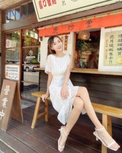 Jiaying Zhang Feet