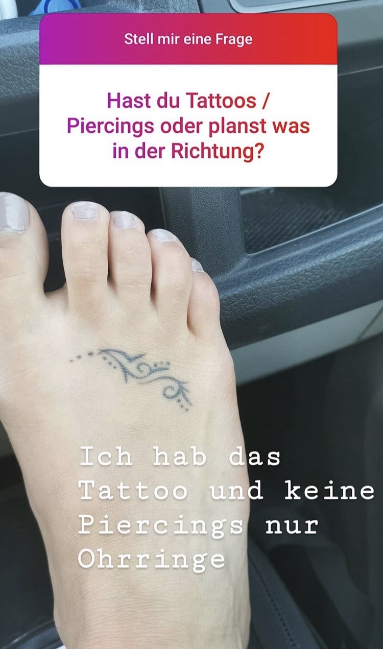 Katharina Althaus Feet