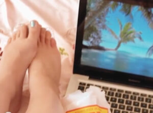 Let Cia Ribeiro Feet