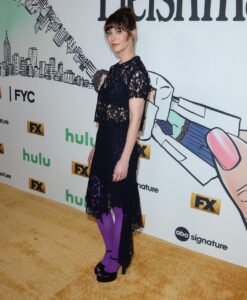 Lizzy Caplan Feet