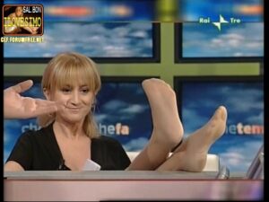 Luciana Littizzetto Feet