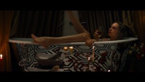 Maya Hawke Feet