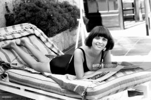 Mireille Mathieu Feet