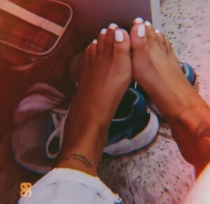 Taynara Nunes Feet