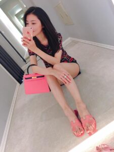 Tsu Lei Chang Feet