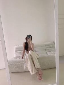 Tsu Lei Chang Feet