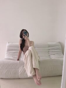 Tsu Lei Chang Feet