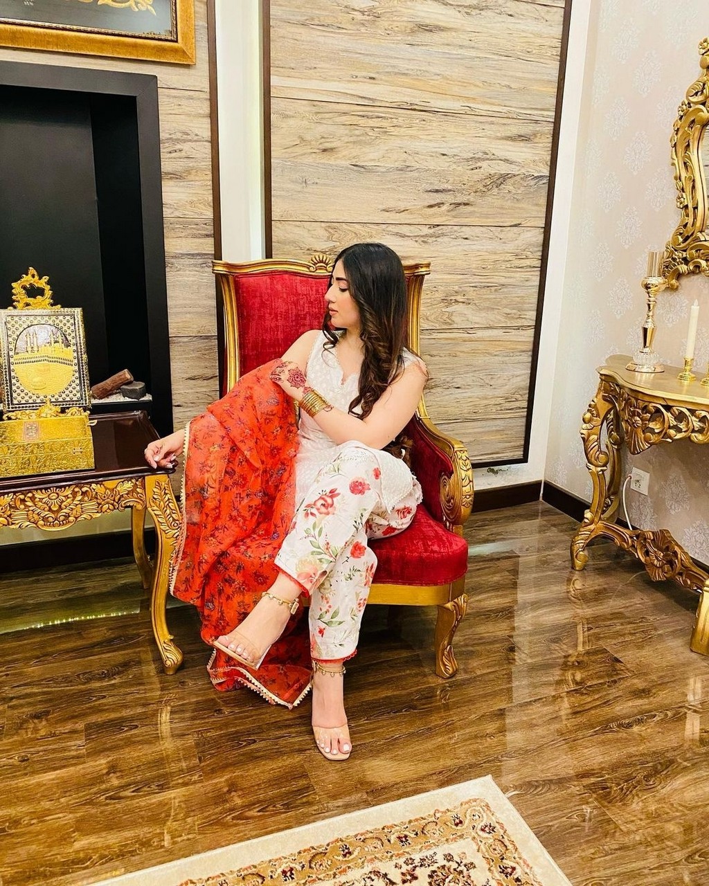 Zohra Umer Ali Qureshi Feet