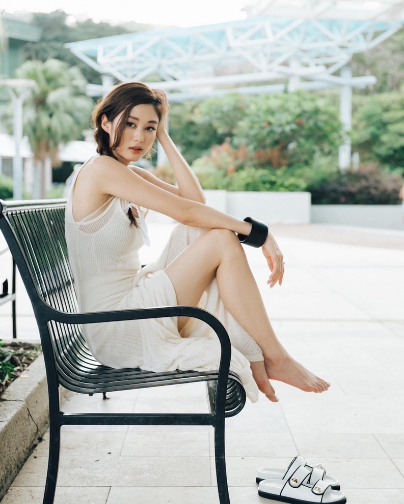 Eliza Sam Feet