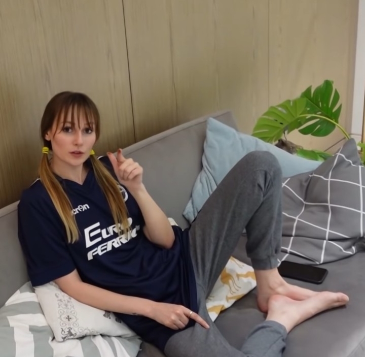 Freya Nightingale Feet