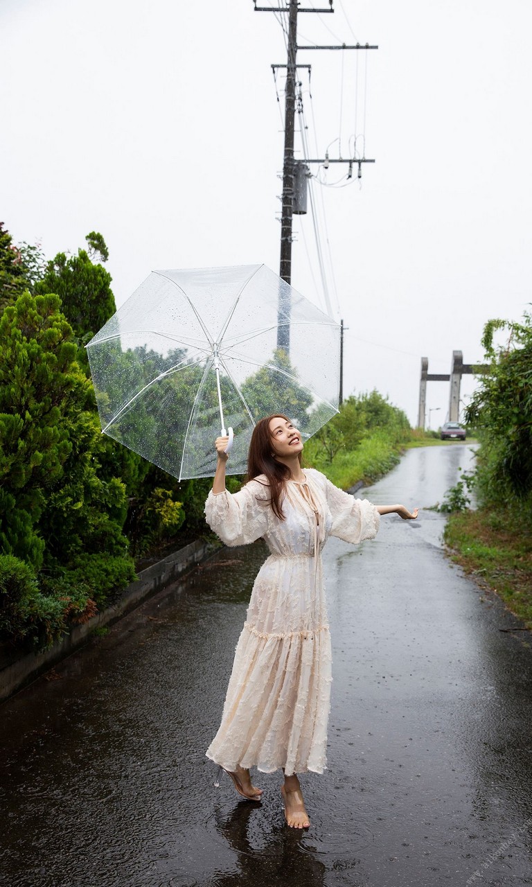 Hinako Sano Feet