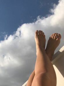 Niki Vakali Feet