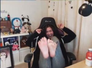 Rumay Hafu Wang Feet