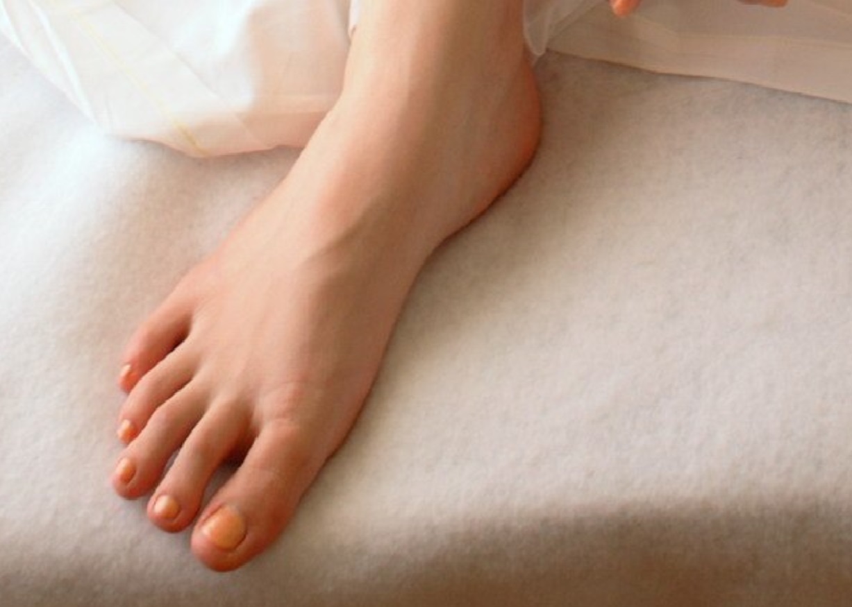 Saki Akai Feet