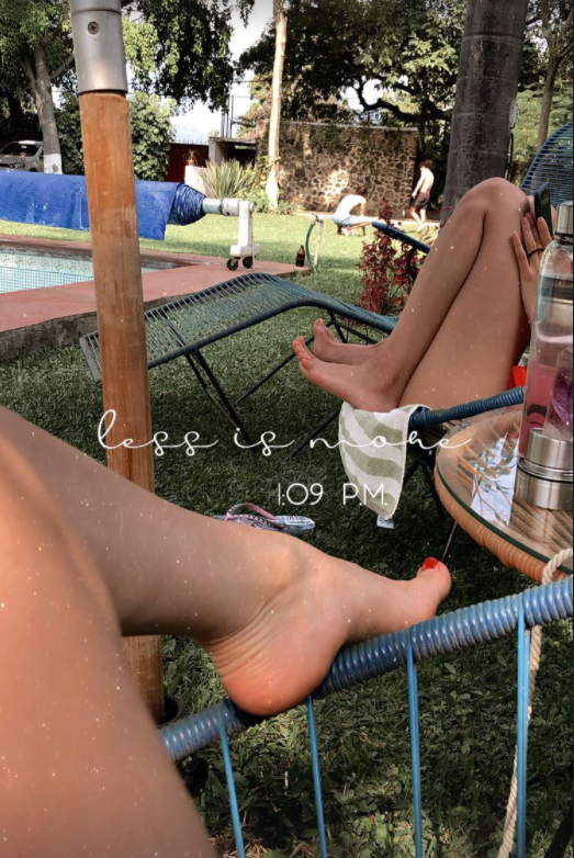 Sara Meza Feet