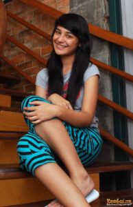 Shireen Sungkar Feet