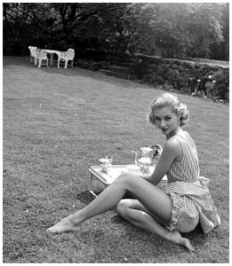 Vikki Dougan Feet