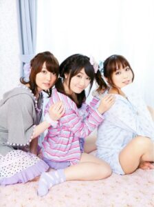 Y Ko Hikasa Feet