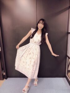 Y Ko Hikasa Feet