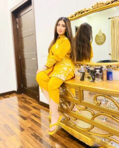 Zohra Umer Ali Qureshi Feet