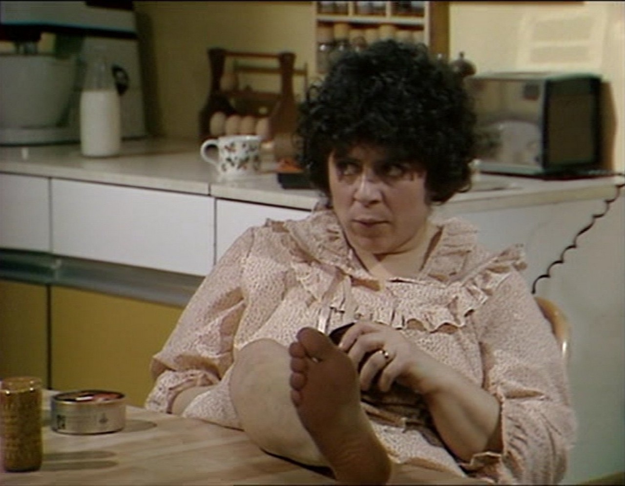 Miriam Margolyes Wikifeet